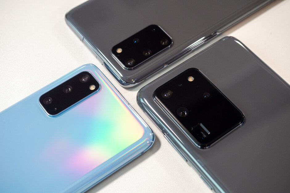 s20 better than iphone 11