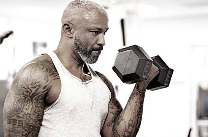 black man bigger biceps - smaller biceps 2021