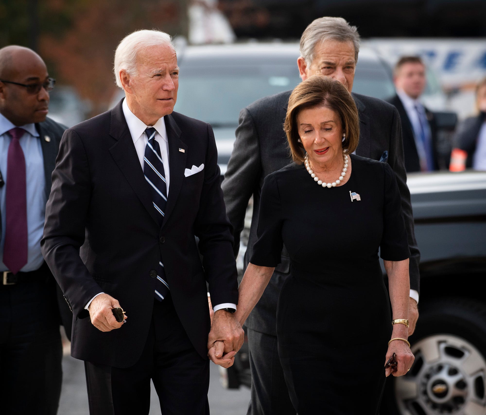 joe-biden-nancy-pelosi-2021