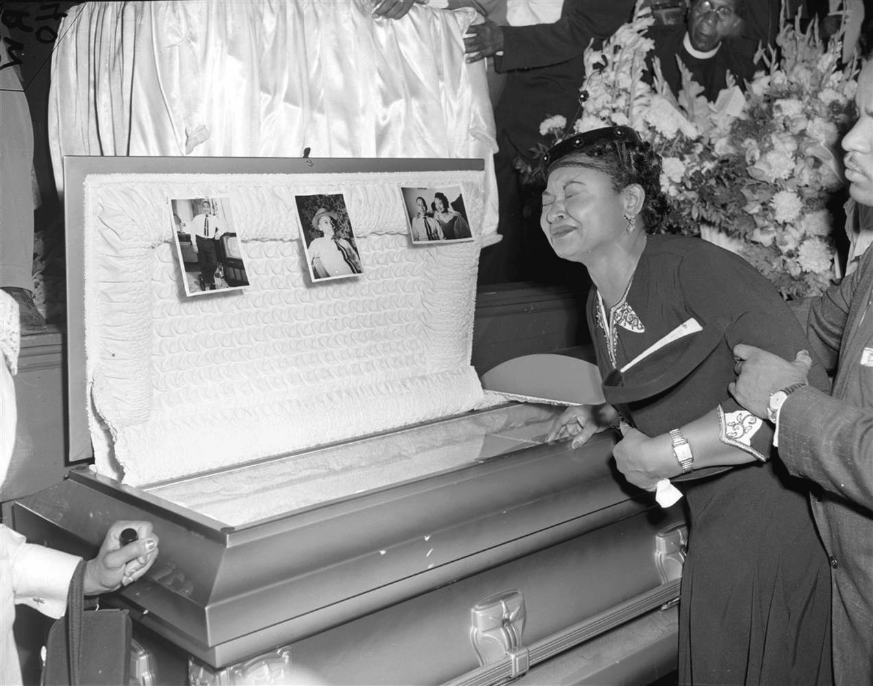 emmett-till-mom-and-body.